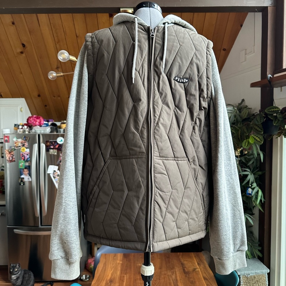 Volcom Olive & Gray Quilted Vest + Hoodie combo, size L